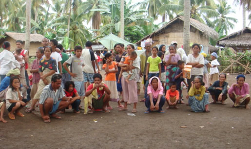 mindanao1 Consultations with Muslim IDPs families conducted by responding team from UNYPAD and selected barangay officials of Brgy. Bulucaon.