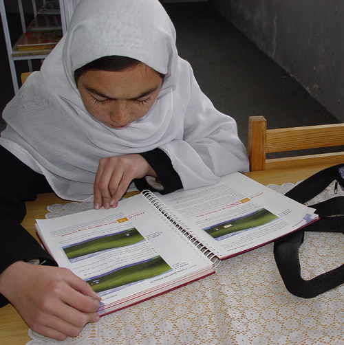 RBH-girl study With the slow return of Afghans displaced from war, the demand for English-language books is on the rise.