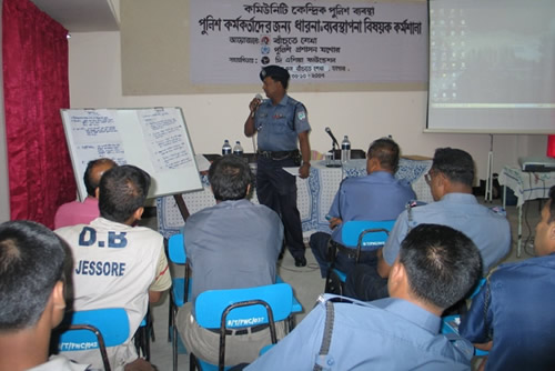 blog3-BGpolice The Asia Foundation and its partners provide training on community-oriented policing to local police officers.