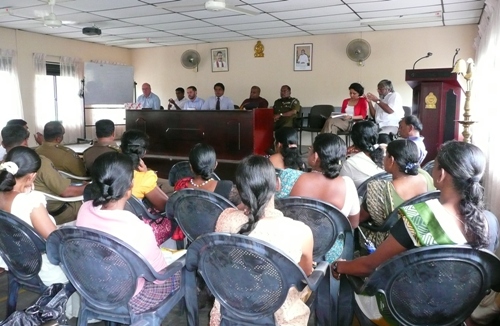 Commpolicing3resize Community Policing Forum in Sri Lanka