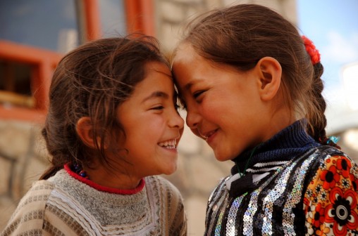 Aref Yaqubi photo of girls smiling