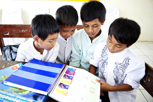 Books for Asia distribution at Leuwiranji Elementary School Books for Asia distribution at Leuwiranji Elementary School