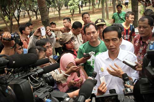 In 2012, Jokowi won the governorship of the country's capital, Jakarta, and in early 2014 announced his presidential candidacy. In 10 years he moved up from a constituency of over 500,000 in Central Java to lead the third-largest democracy in the world. Photo/Flickr user Eduardo M. C. http://bit.ly/1pCZzIr